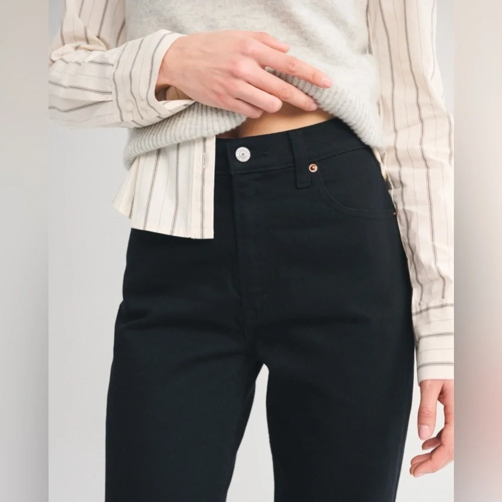 ABERCROMBIE & FITCH HIGH RISE 90S RELAXED JEAN SZ 27 REGULAR NWT - Picture 4 of 10